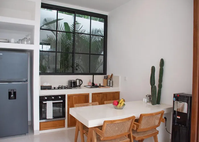 Brand New Designer 1br Holiday home *
